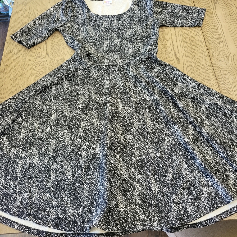 LuLaRoe Nicole Dress
